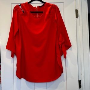 Gibson cold shoulder top.